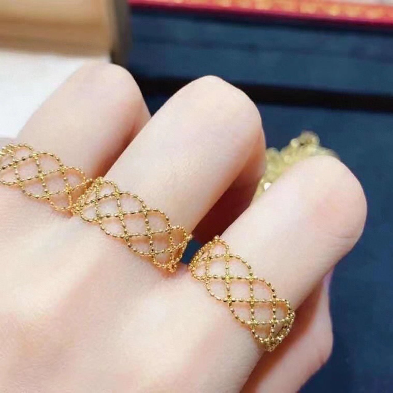 18K Gold Lace Adjustment Ring