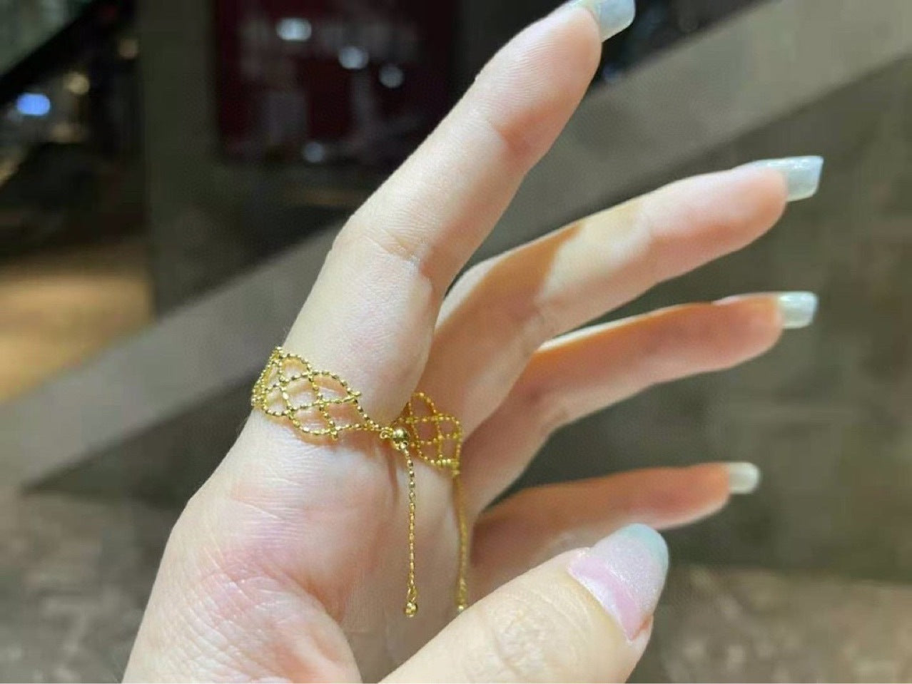 18K Gold Lace Adjustment Ring